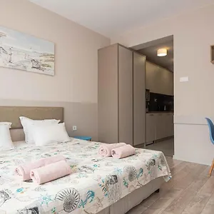 Apartment студио булаир 1, Burgas
